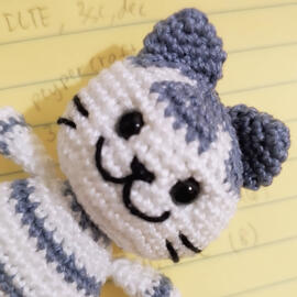 amigurumi cat profile picture